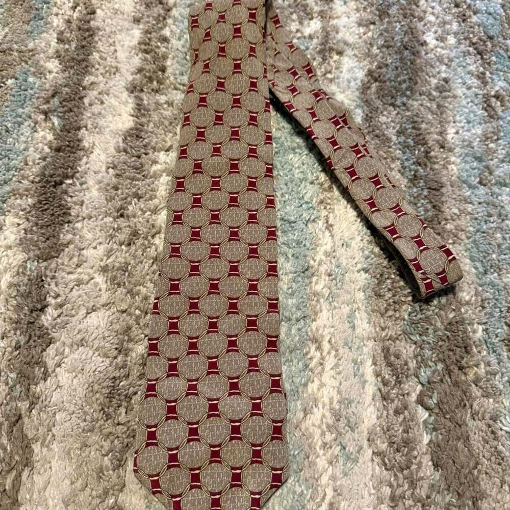 Geoffrey Beene Silk Necktie Vintage Red Beige Geometric Pattern